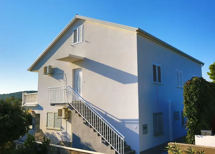 Apartments Tonia Br. 1