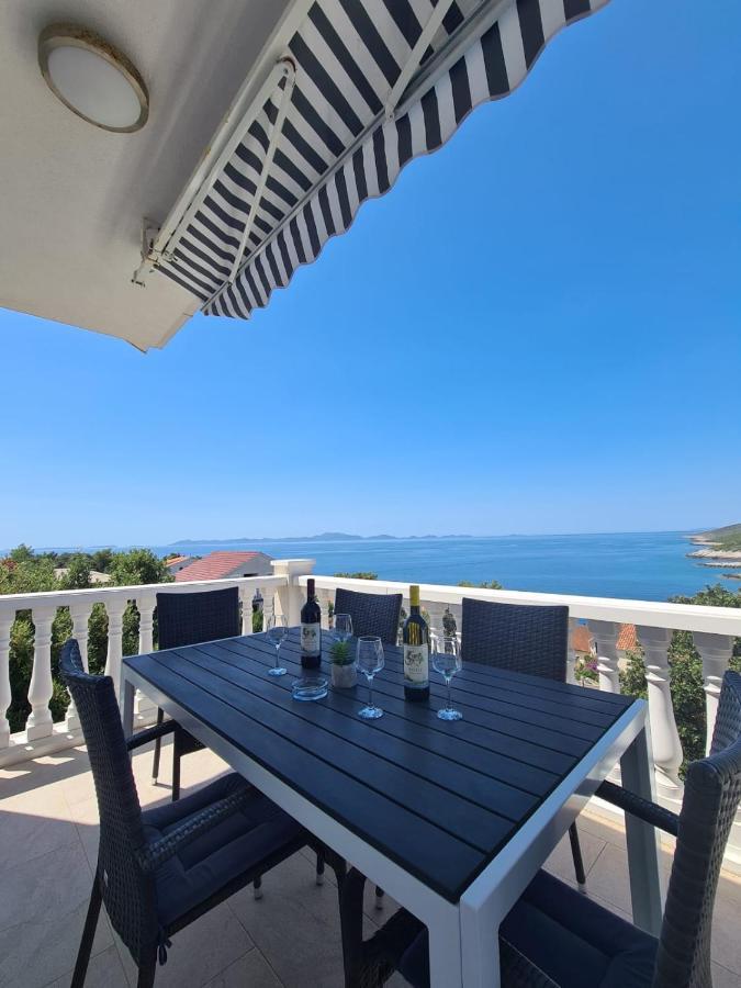 Tonia Br. 1 Apartman *