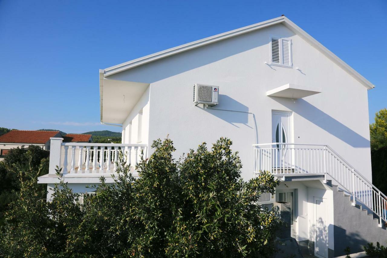 Tonia Br. 1 Apartman *
